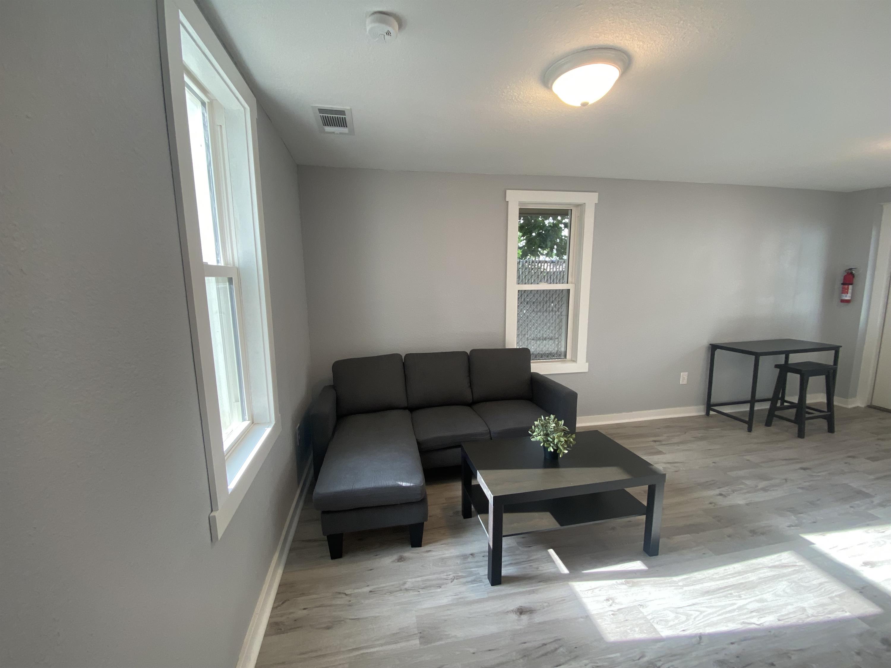 281 South 7th St, 1