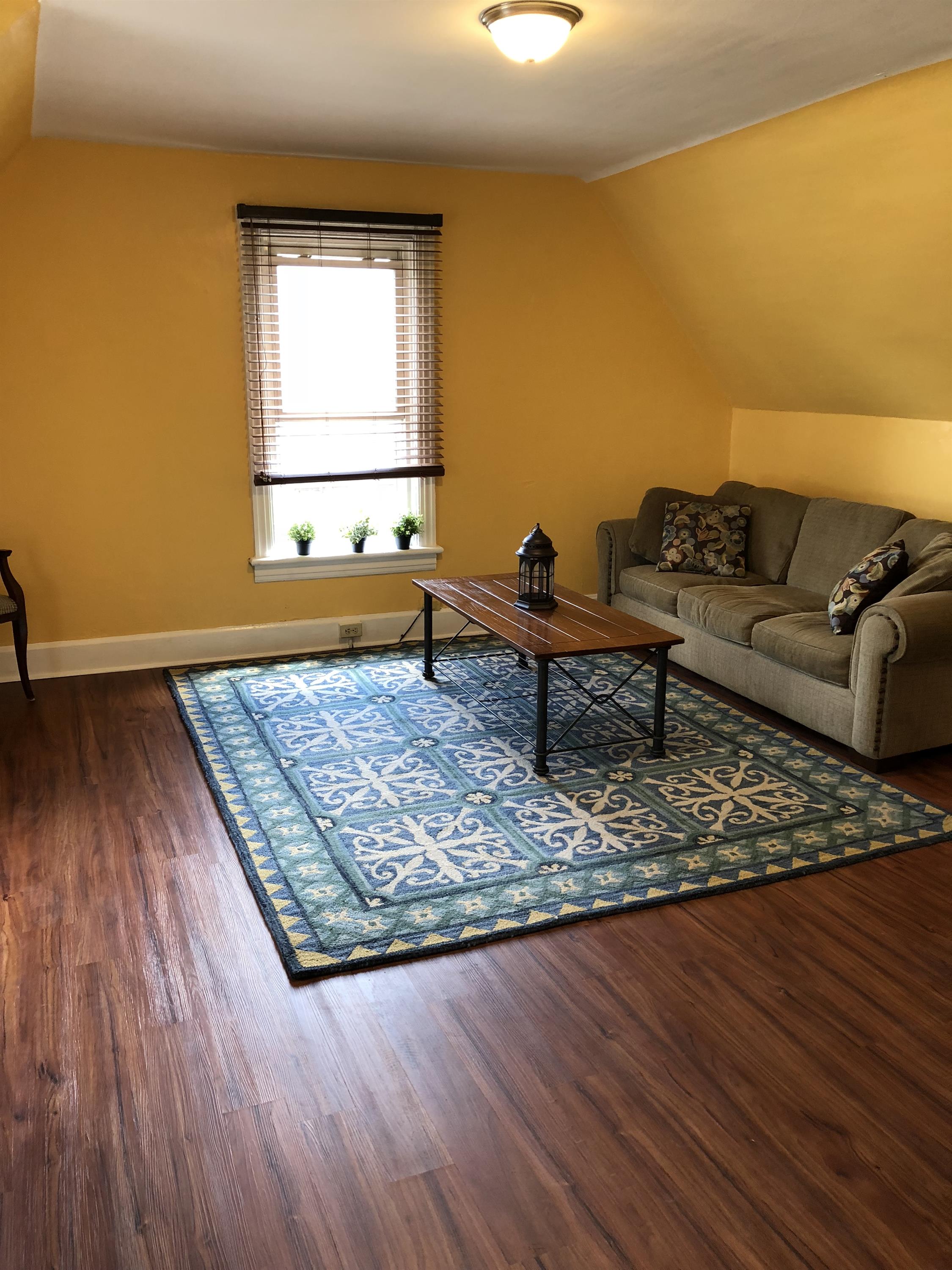 138 North 9th St, 1