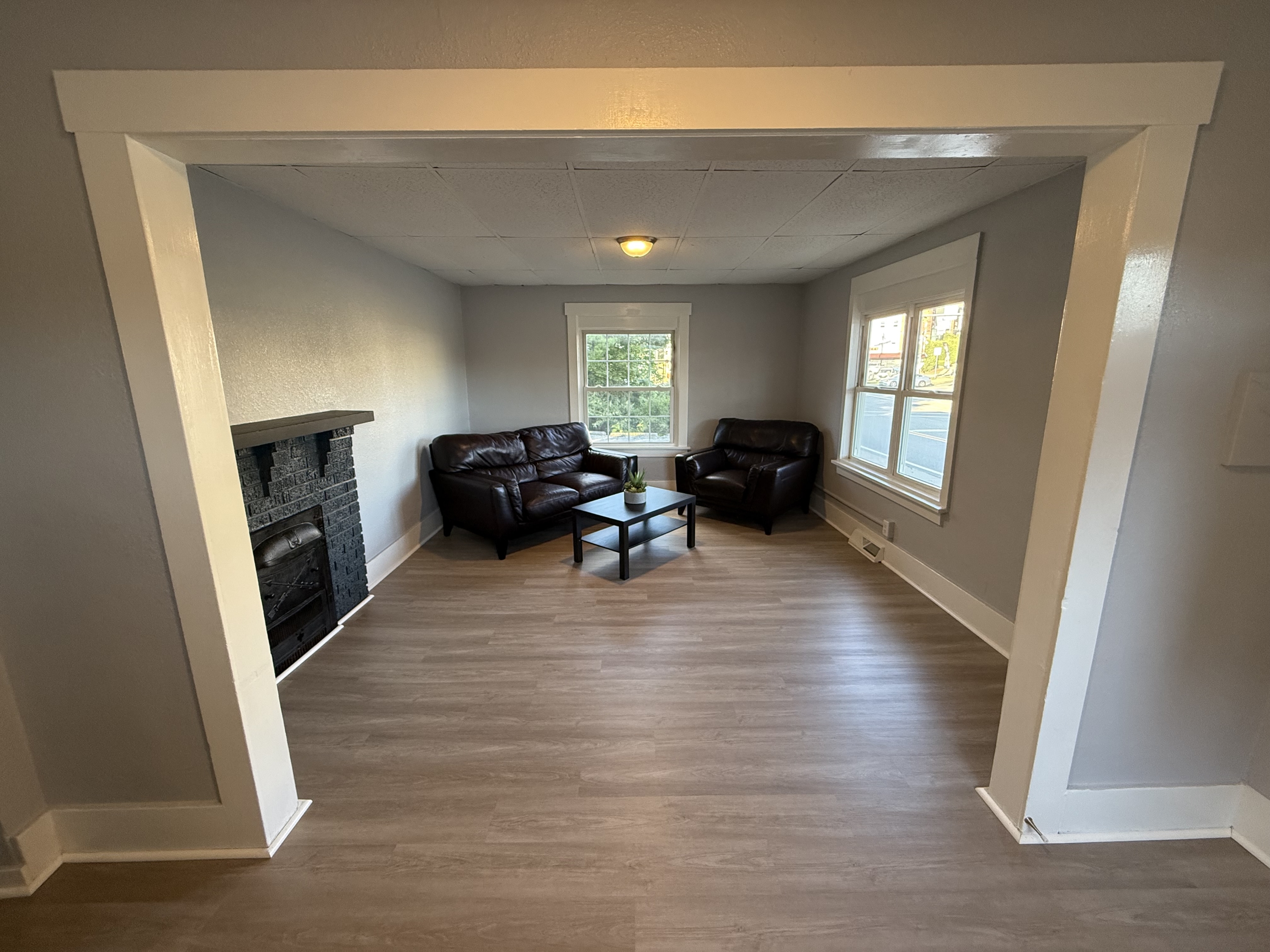 1228 Oakland Ave, 1