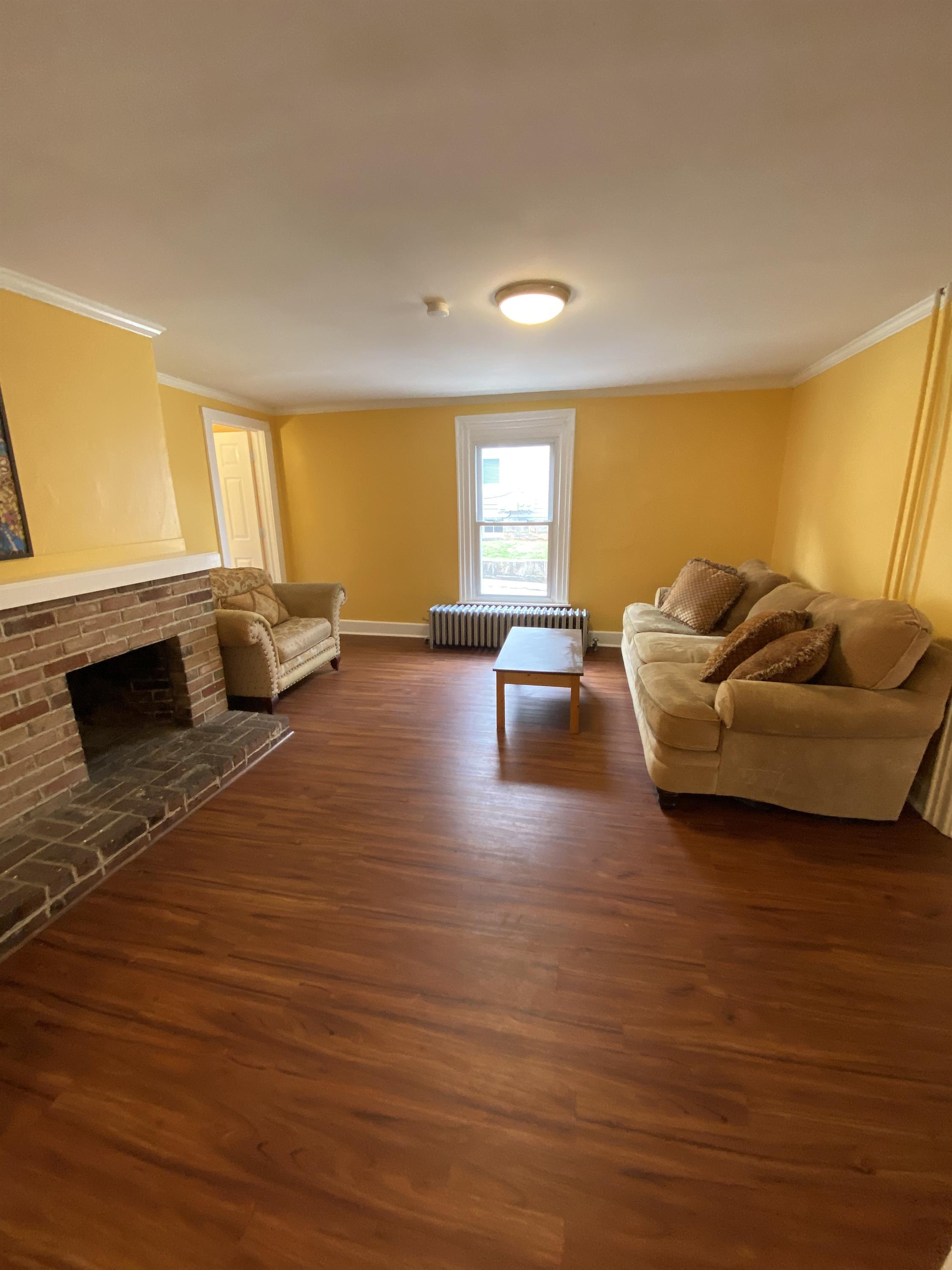 343 South 6th St, 1