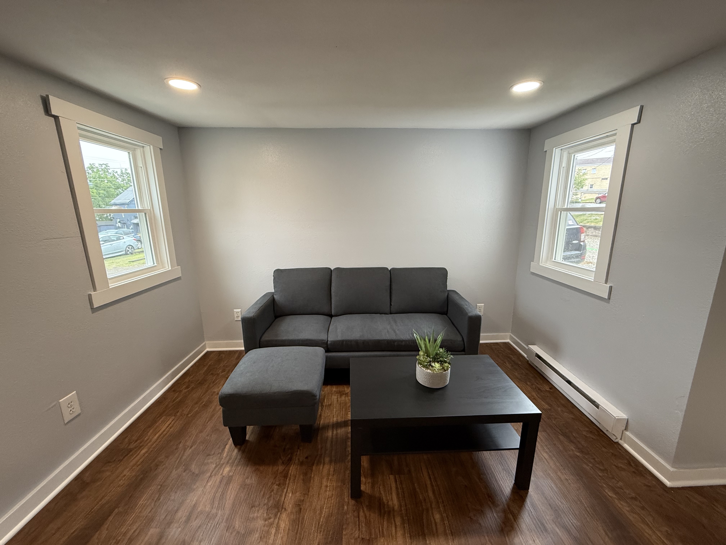 742R-3 Locust St, 1